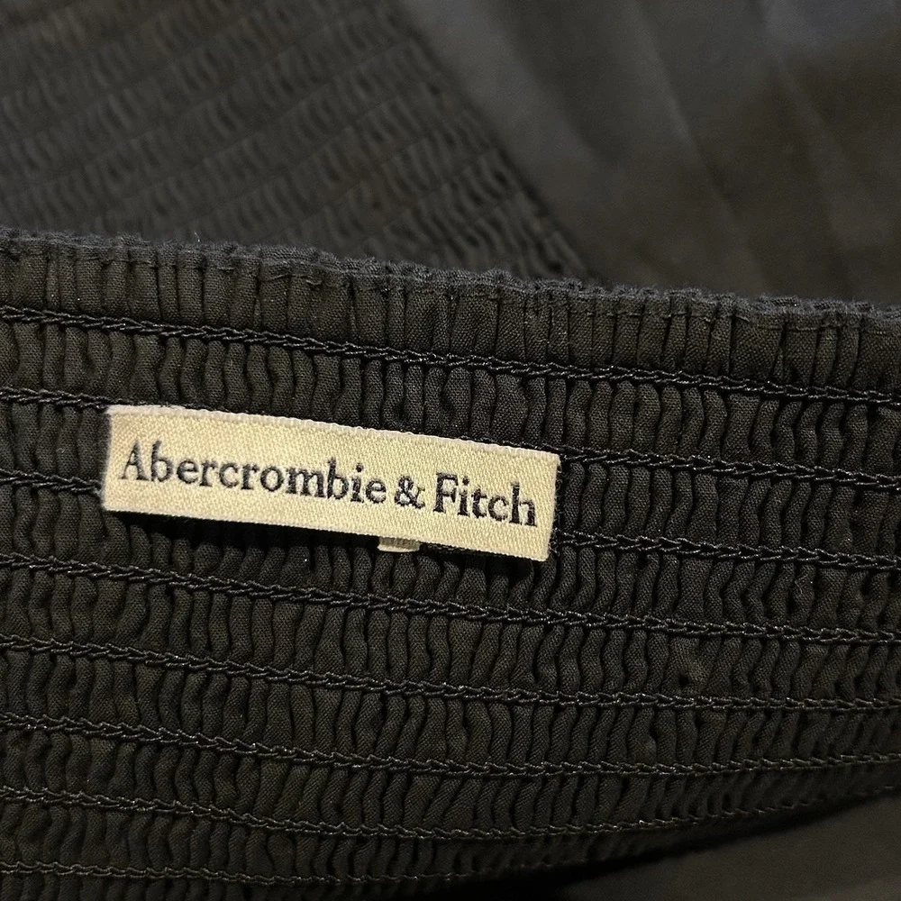 Abercrombie & Fitch cropped‎ blouse Black Long Puff Sleeve
